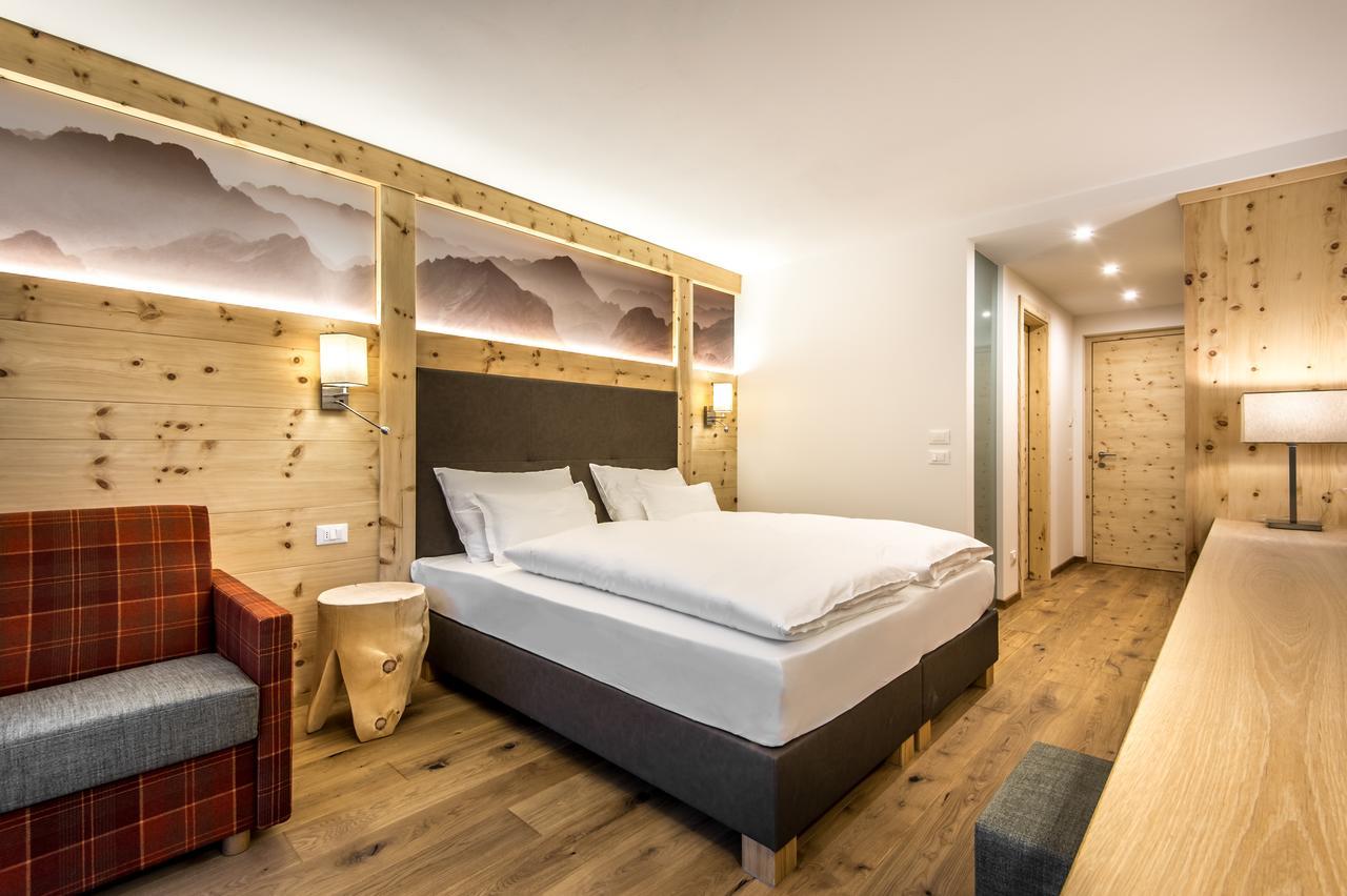Garni Larix Hotel Colfosco Ngoại thất bức ảnh